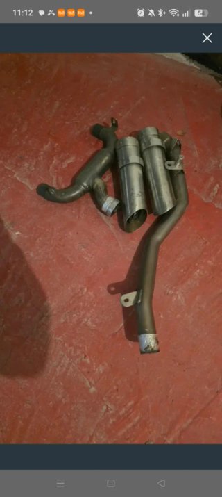 Escape Suzuki GSR 600