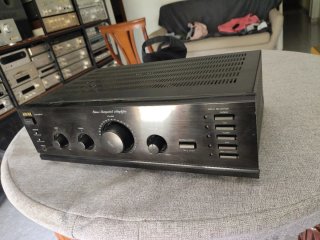 Amplificador Akai AM-17 Negro