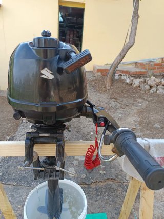 Motor Suzuki DF 2.5 CV 4t 2014