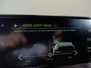 Peugeot 2008 1.2PT 130 GT