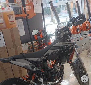 Ciclomotor Sherco Blackmoon 6 meses