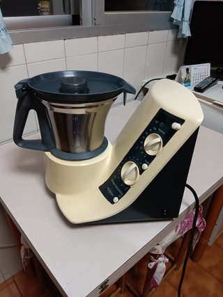 Thermomix TM21 con accesorios