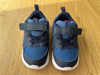 Zapatilla deportiva PUMA infantil talla 22
