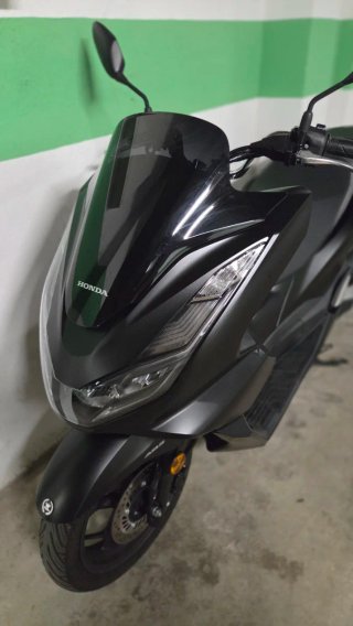 Honda PCX 2022 Negra - 6200km