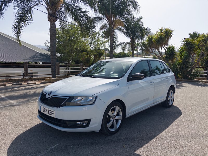 Skoda Rapid Spaceback 1.4 TDI CR 90 CV DSG Ambitio - foto 1