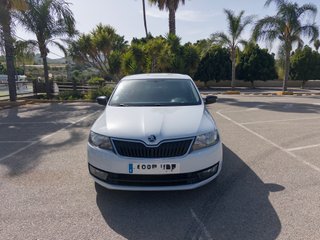 Skoda Rapid Spaceback 1.4 TDI CR 90 CV DSG Ambitio