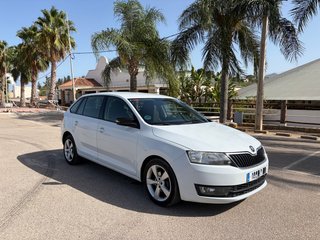 Skoda Rapid Spaceback 1.4 TDI CR 90 CV DSG Ambitio