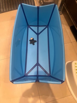 Bañera Stokke Azul
