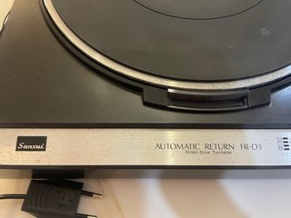 Tocadiscos Sansui