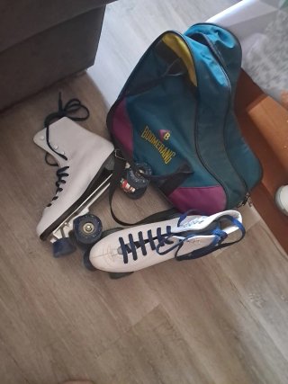 Patines de 4 ruedas blancos