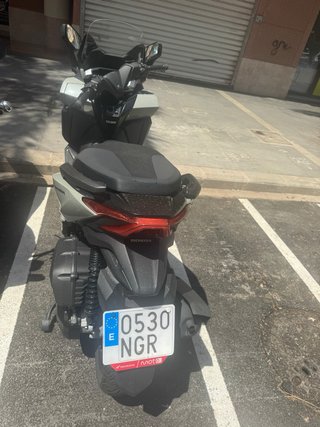 Honda Forza 125 Maxi Scooter