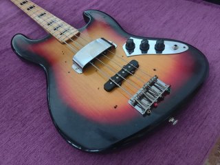 Suzuki Jazz Bass Japan 70s