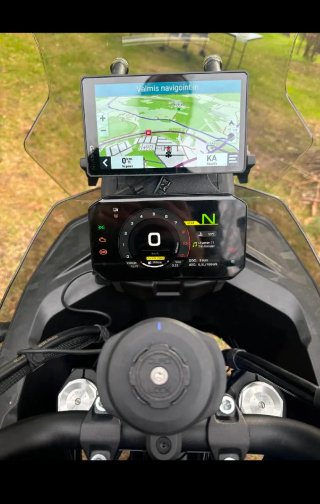 Soporte Garmin CFMoto 450MT
