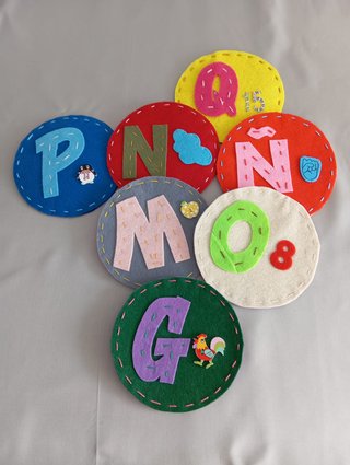 Abecedario fieltro infantil hecho a mano