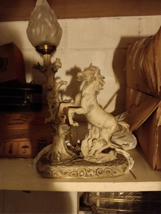 Lámpara de mesa caballo y árbol