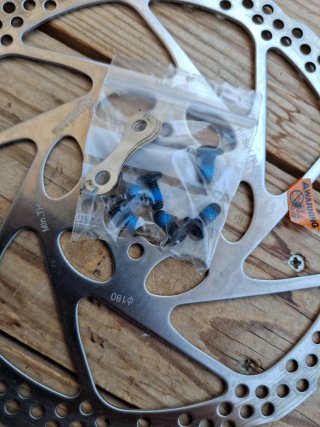 Disco Freno Shimano 180mm RT-56 + tornillos