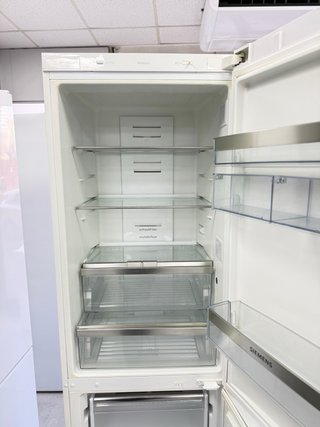 Nevera Siemens No Frost 2m x 60cm