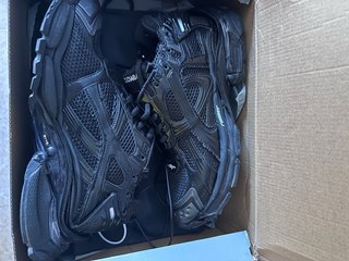Balenciaga Runner LED