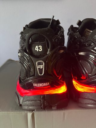 Balenciaga Runner LED