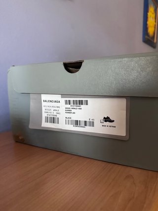 Balenciaga Runner LED