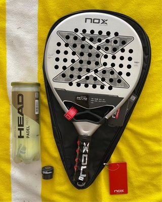 Pala NOX AT10 Genius 18K Agustín Tapia 2024