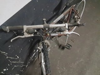 Bicicleta de montaña Concept Oxidada y sucia