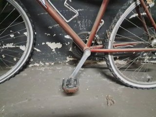 Bicicleta de montaña Concept Oxidada y sucia