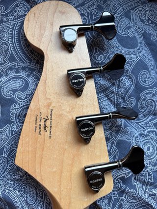 Squier Bronco Bass