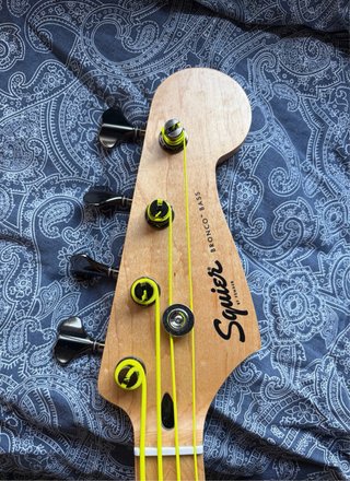 Squier Bronco Bass