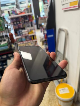 iPhone 11 Pro Max 64GB Negro Espacial