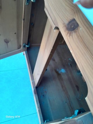 Mueble de baño lavabo cerámica y madera