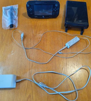 Nintendo Wii U Negra 32GB + Juego