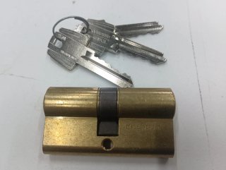 Bombín latón Tesa con 3 llaves
