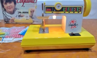 Máquina de coser Coqueta Juguete Años 70-80