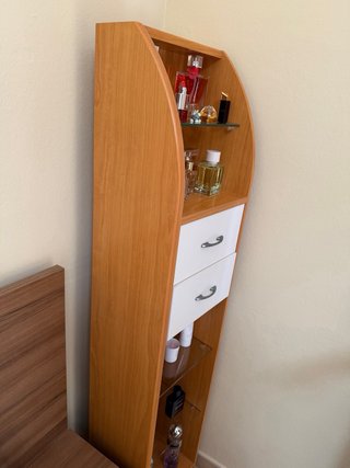Mueble auxiliar en columna para baño o habitacion