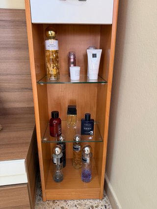 Mueble auxiliar en columna para baño o habitacion