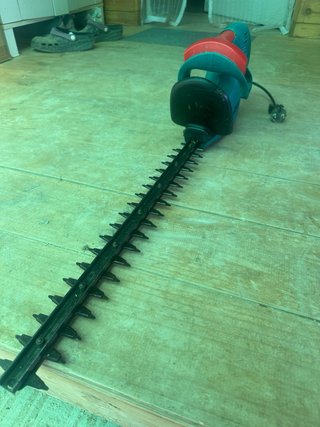 Cortasetos Bosch AHS