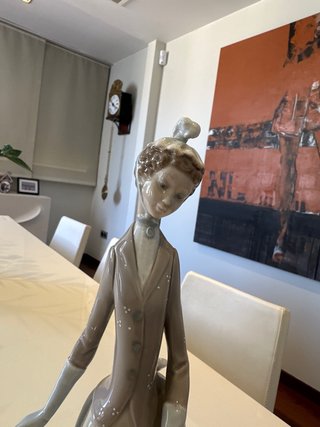 Figura Lladro Dama con Paraguas y Perro