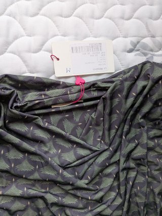 Vestido midi drapeado hombros