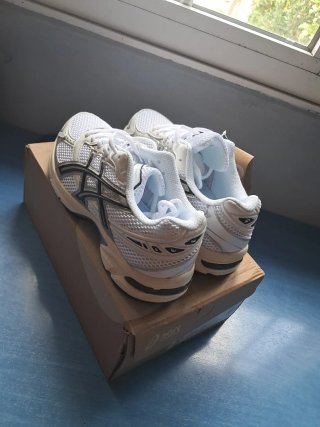 Asics Gel 1130 Plata y Blanco