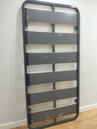 Somier metálico y de madera con patas