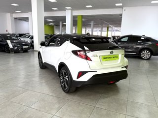 Toyota C-HR Advance 2.0 180H e-CVT HEV
