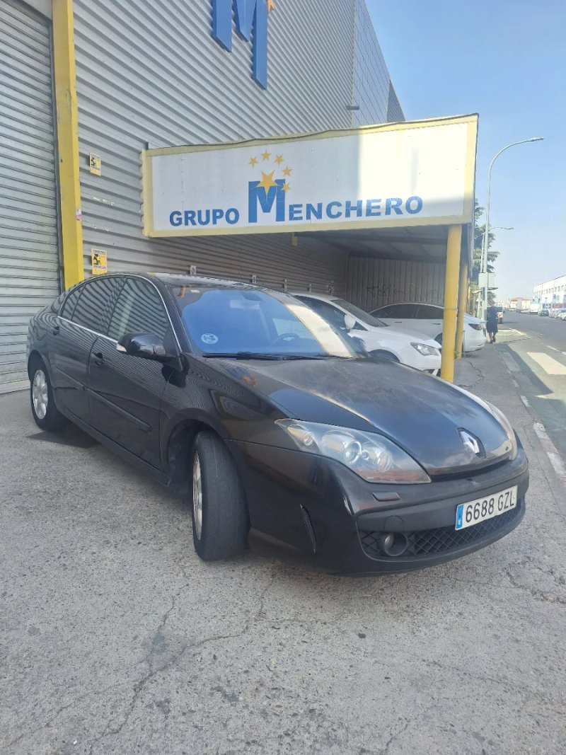 Renault Laguna 2011 - foto 1