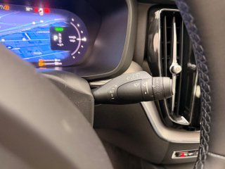 Volvo XC60 2.0 T6 AWD Recharge R-Design Auto