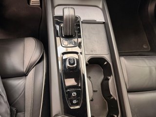 Volvo XC60 2.0 T6 AWD Recharge R-Design Auto