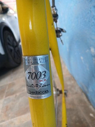Bicicleta carretera Oklan y zapatillas con cala