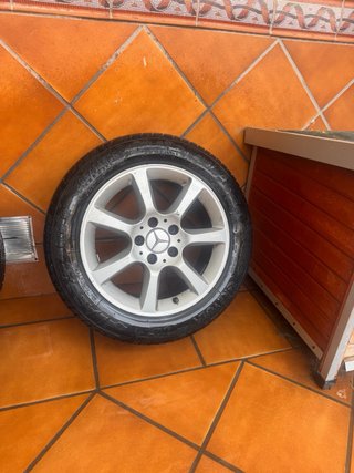 Llantas Mercedes con Neumáticos