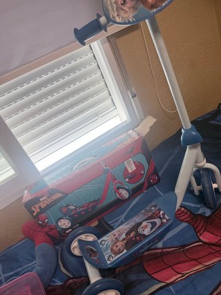 Patinete infantil 3 ruedas Frozen y Spiderman