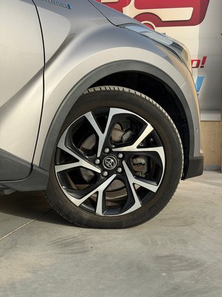 Toyota C-HR 1.8 125H Dynamic Plus
