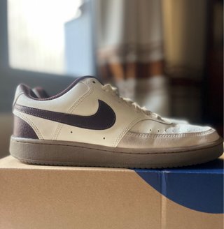Zapatillas Nike Beige y Marrón
